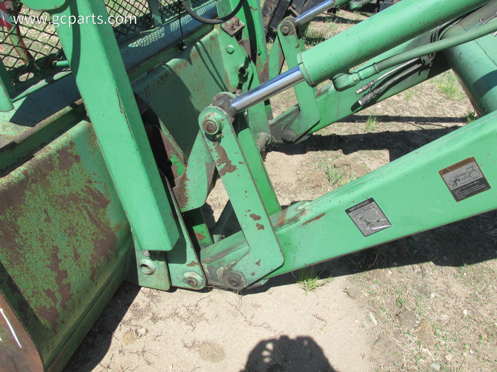 740 LOADER 7FT W/ GRAPPLE